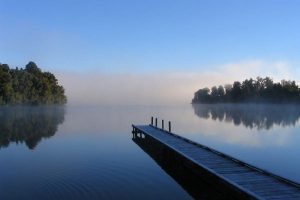 lake-mapourika-600X450